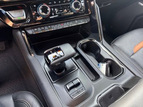 Used 2024 GMC Sierra 1500 AT4 w/ AT4 Premium Package image 28