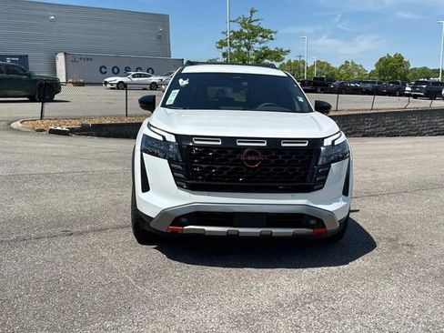 New 2026 Nissan Pathfinder Rock Creek AWD/4WD image 9
