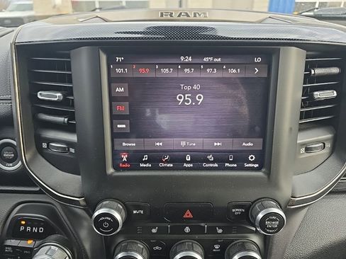 Used 2019 RAM 1500 Sport w/ Level 2 Equipment Group AWD/4WD image 19