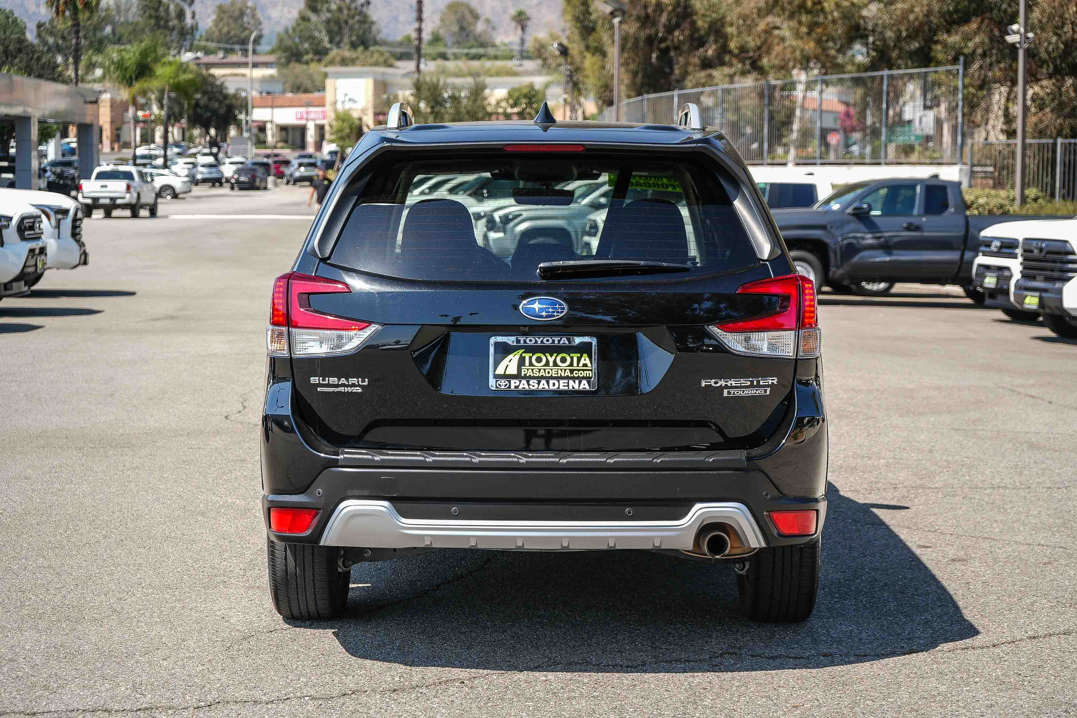 Used 2024 Subaru Forester Touring w/ Convenience Package AWD/4WD image 7