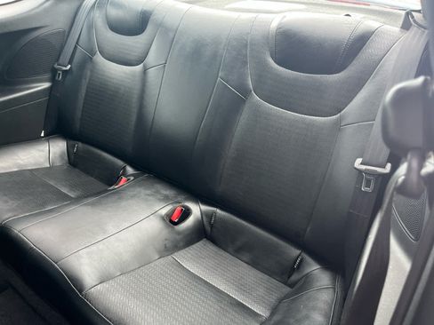 Used 2014 Hyundai Genesis 3.8 RWD image 11