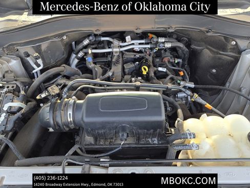 Used 2022 Ford Explorer XLT w/ Equipment Group 202A AWD/4WD image 22