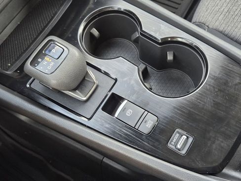 Used 2021 Nissan Rogue SV FWD image 21