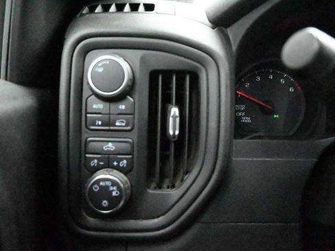 Used 2022 Chevrolet Silverado 1500 Custom AWD/4WD image 12