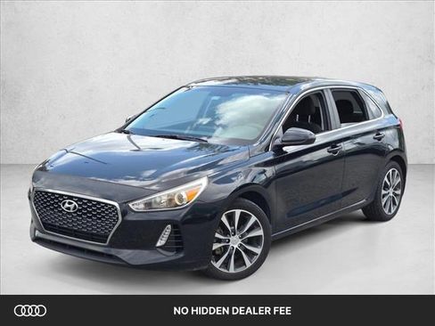 Used 2018 Hyundai Elantra GT FWD image 1