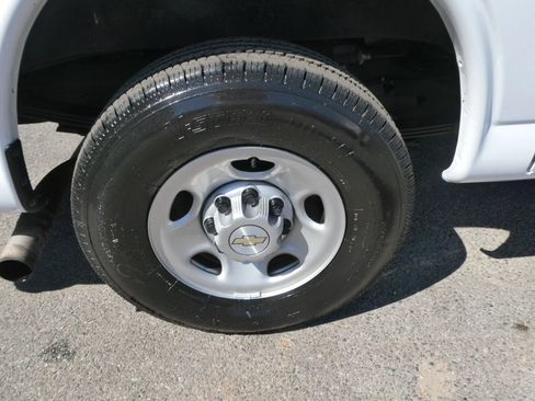 Used 2020 Chevrolet Express 2500 w/ Safety Package RWD image 29