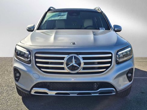 New 2026 Mercedes-Benz GLB 250 image 8