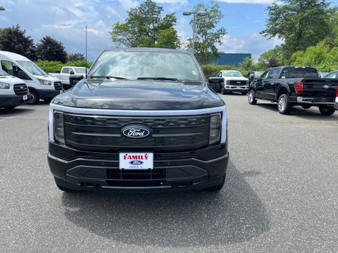 New 2025 Ford F150 Lightning Platinum image 29