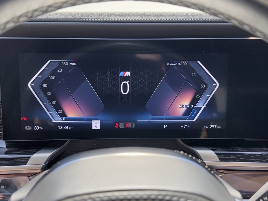 Certified 2024 BMW i7 xDrive60 w/ Executive Package AWD/4WD image 26