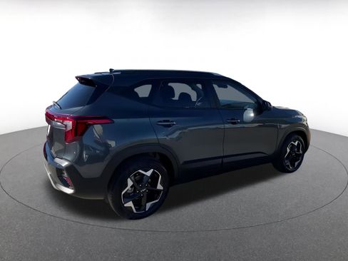 Used 2025 Kia Seltos S image 15