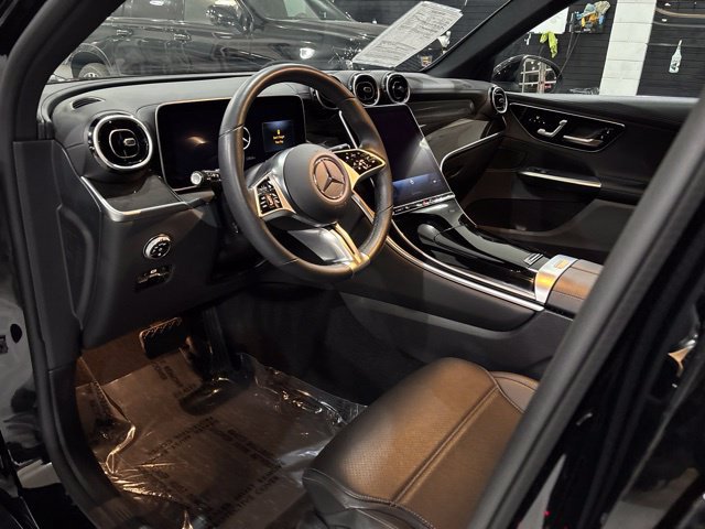 Used 2023 Mercedes-Benz GLC 300 4MATIC image 12