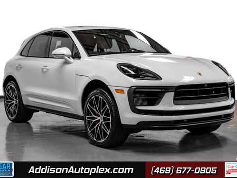 Used 2022 Porsche Macan S AWD/4WD image 1
