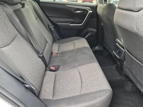 Used 2021 Toyota RAV4 XLE w/ XLE Grade Weather Package AWD/4WD image 24