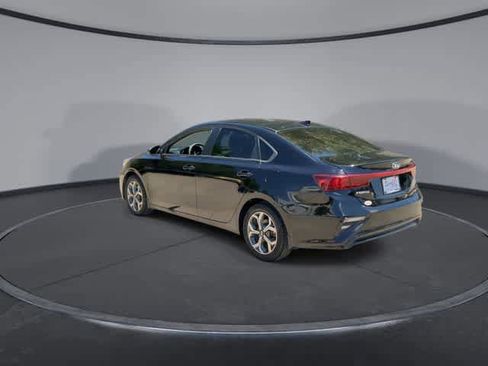 Used 2021 Kia Forte LXS FWD image 6