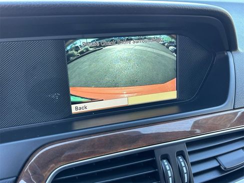 Used 2012 Mercedes-Benz C 250 Sedan w/ Comand Single Disc Pkg image 30