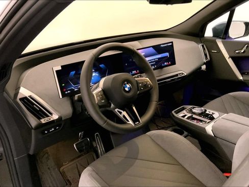 New 2026 BMW iX xDrive45 w/ M Sport Package AWD/4WD image 4