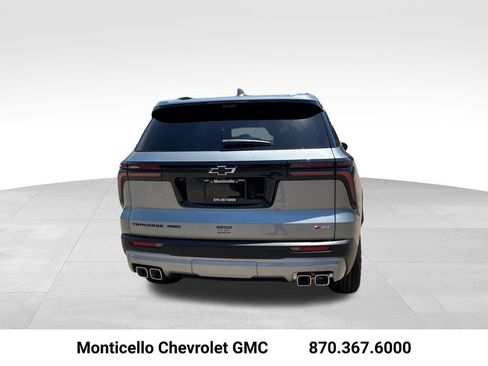 New 2026 Chevrolet Traverse Z71 w/ Enhanced Driving Package AWD/4WD image 4