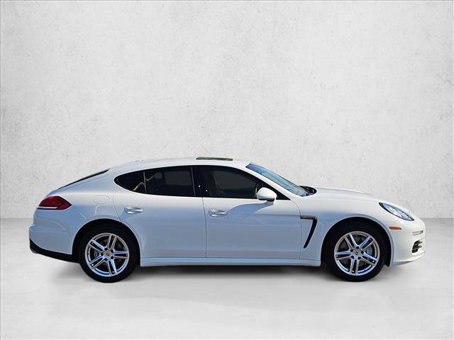 Used 2014 Porsche Panamera RWD image 4