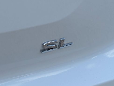 Certified 2025 Nissan Pathfinder SL FWD image 16