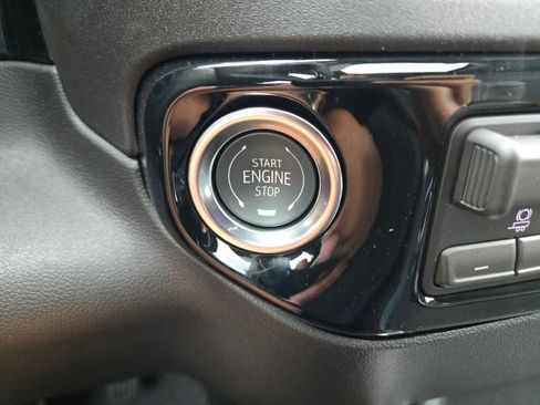 New 2026 GMC Sierra 3500 SLT w/ SLT Premium Package image 32