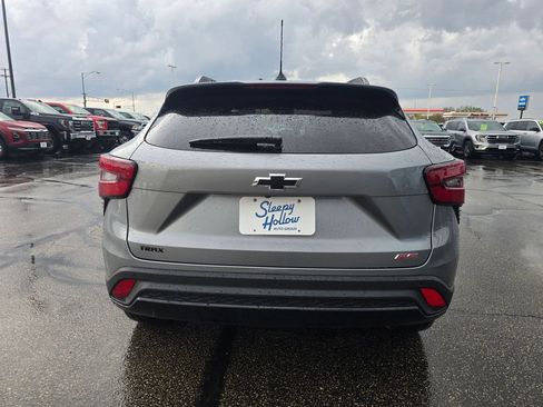 New 2026 Chevrolet Trax RS FWD image 6