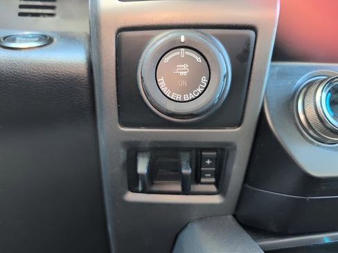 Used 2019 Ford F150 Raptor w/ Equipment Group 802A Luxury AWD/4WD image 17