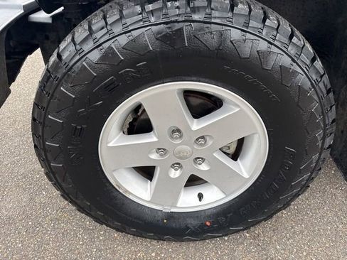 Used 2018 Jeep Wrangler Unlimited Sport S image 10