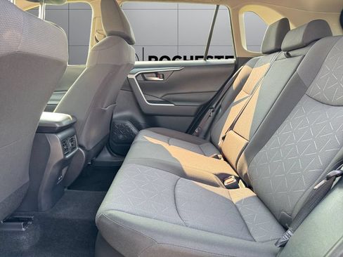 Certified 2025 Toyota RAV4 XLE AWD/4WD image 16
