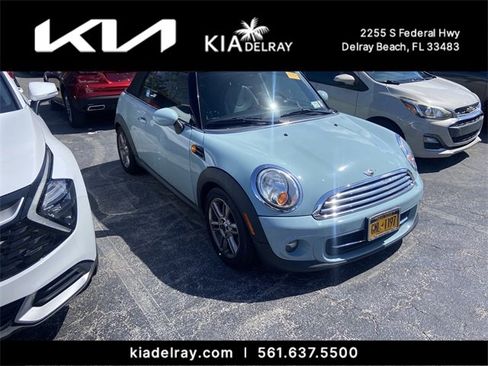 Used 2011 MINI Cooper Convertible image 2