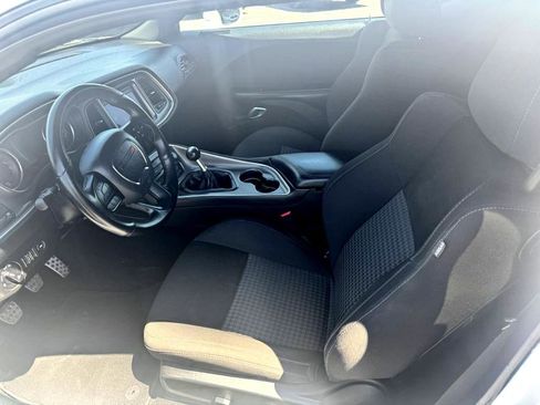 Used 2020 Dodge Challenger R/T image 15