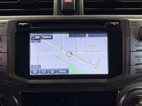 Used 2018 Toyota 4Runner SR5 Premium image 27