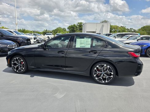 New 2026 BMW 330i Sedan w/ M Sport Package RWD image 4
