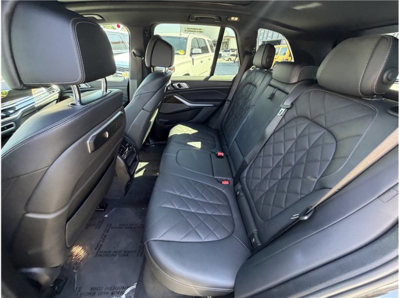 Used 2024 BMW X5 xDrive50e w/ Premium Package AWD/4WD image 25