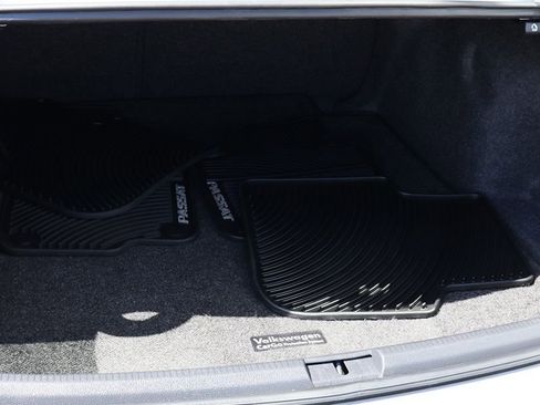 Used 2015 Volkswagen Passat 1.8T SE image 25