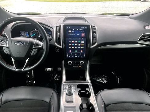Used 2024 Ford Edge ST-Line w/ Class II Trailer Tow Package AWD/4WD image 14