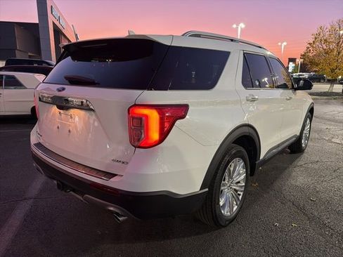 Used 2022 Ford Explorer Limited w/ Limited Technology Package image 4