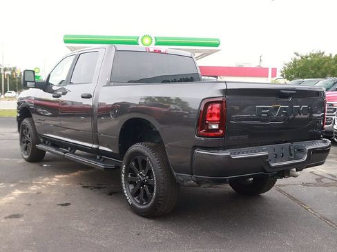 Used 2025 RAM 2500 Big Horn AWD/4WD image 5