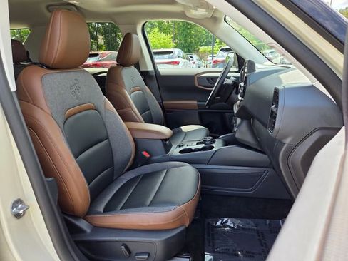 Used 2024 Ford Bronco Sport Outer Banks w/ Tech Package AWD/4WD image 19