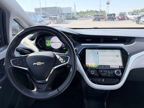 Used 2017 Chevrolet Bolt LT FWD image 10