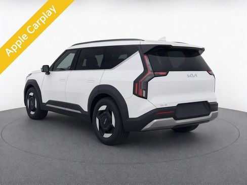 Used 2024 Kia EV9 Wind AWD/4WD image 4