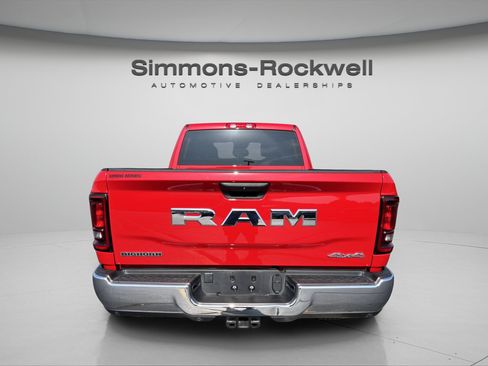 Used 2026 RAM 2500 Big Horn AWD/4WD image 4