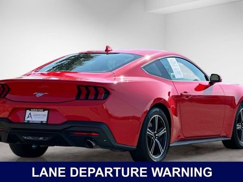 Used 2025 Ford Mustang Coupe RWD image 5