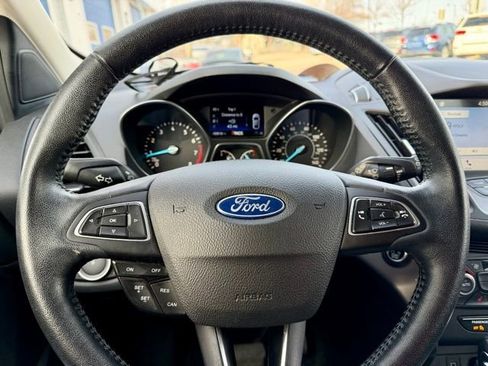 Used 2019 Ford Escape SEL image 28