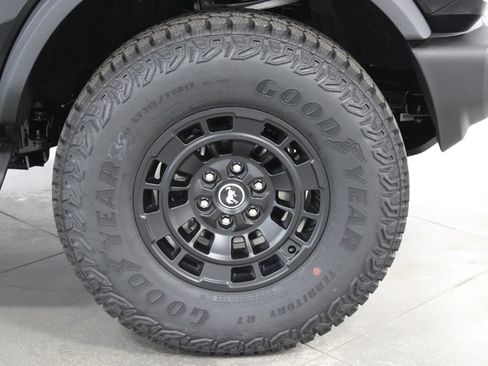 New 2026 Ford Bronco Outer Banks w/ Sasquatch Package AWD/4WD image 15