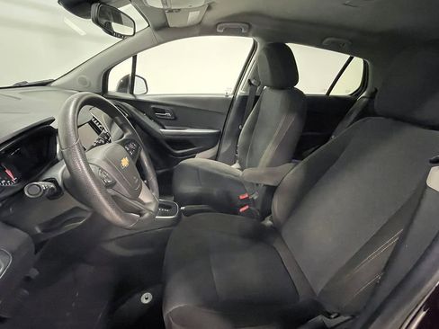 Used 2021 Chevrolet Trax LS w/ Tint and Cruise Package AWD/4WD image 3