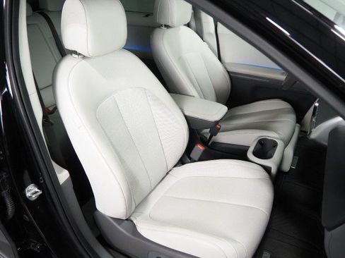 Used 2023 Hyundai Ioniq 5 Limited RWD image 2