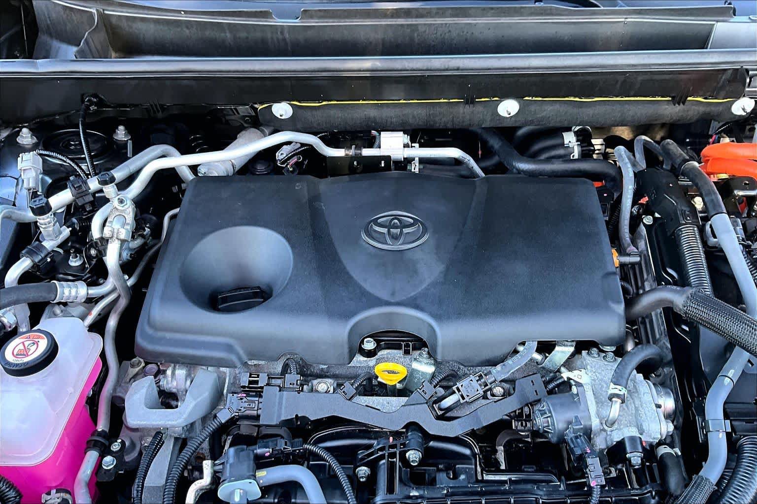 Used 2024 Toyota RAV4 XSE w/ Premium Package AWD/4WD image 31