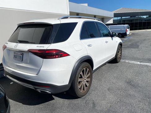 Certified 2025 Mercedes-Benz GLE 450e 4MATIC image 3