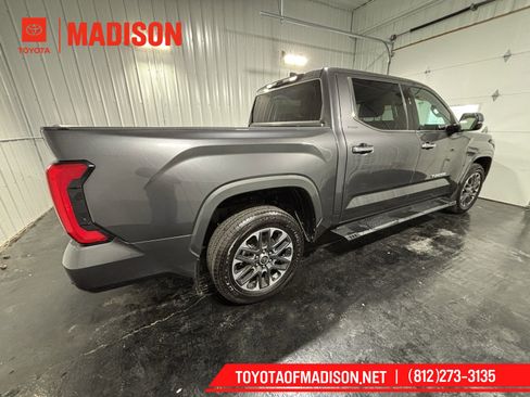 Used 2022 Toyota Tundra Limited image 6