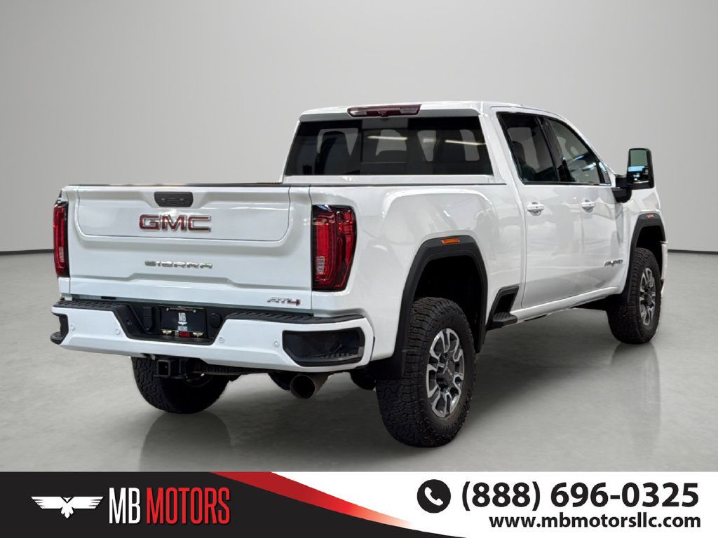 Used 2022 GMC Sierra 3500 AT4 w/ AT4 Preferred Package AWD/4WD image 4